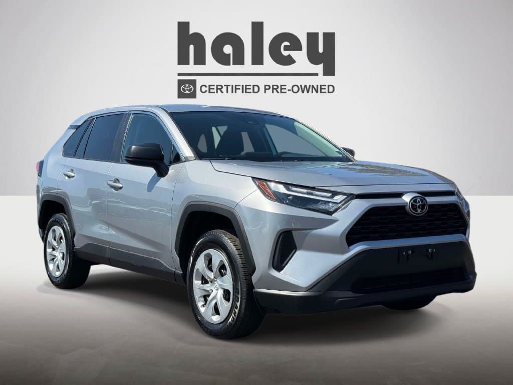 2025 Toyota RAV4 LE — photo 1 of 27