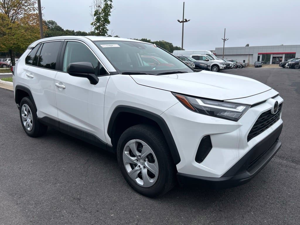 2025 Toyota RAV4 LE — photo 1 of 15