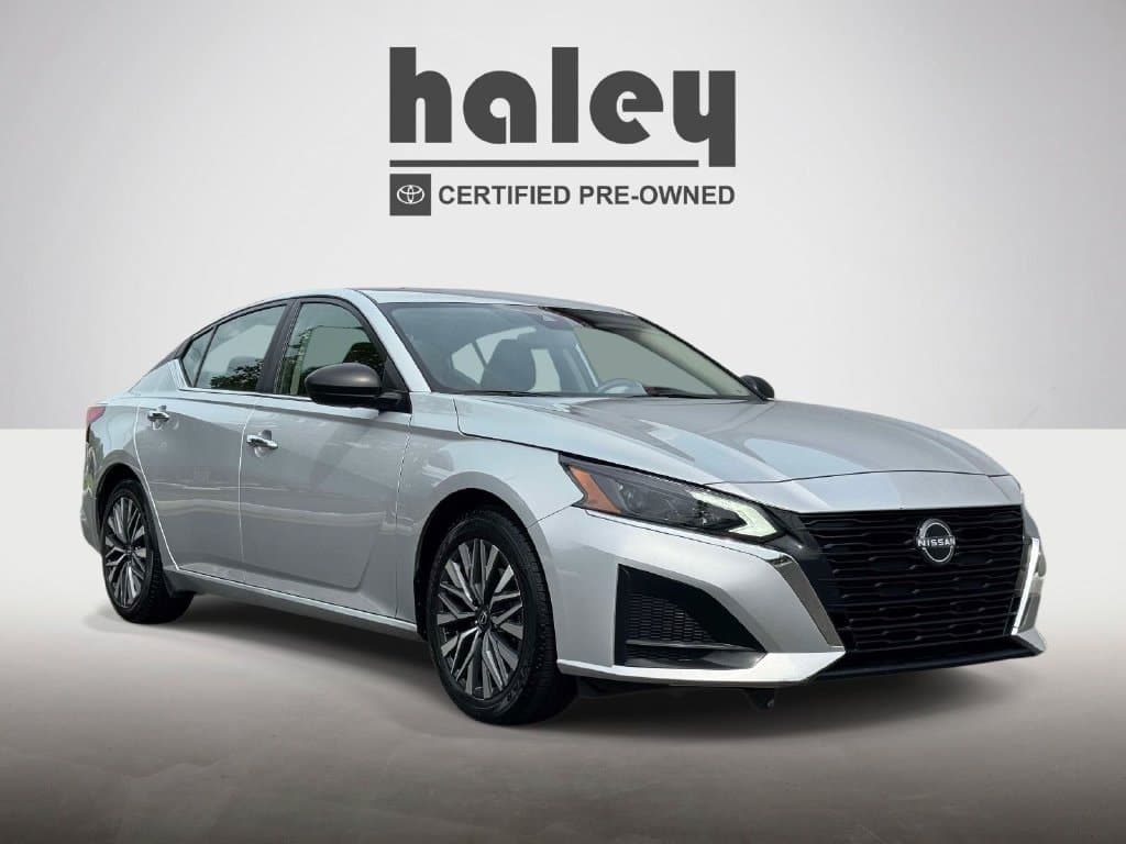 2024 Nissan Altima 2.5 SV — photo 1 of 27