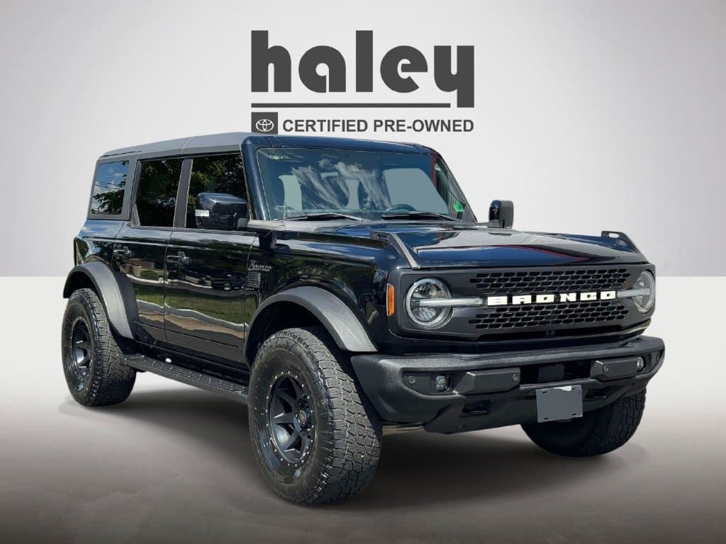 2022 Ford Bronco Outer Banks — photo 1 of 27
