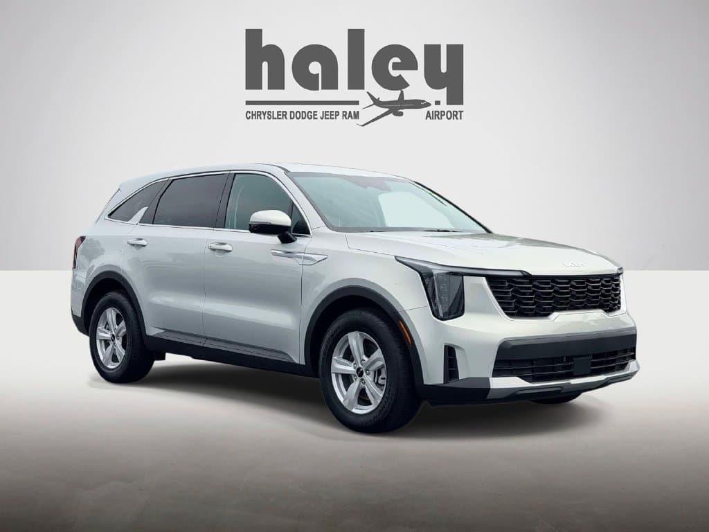2026 Kia Sorento LX — photo 1 of 27