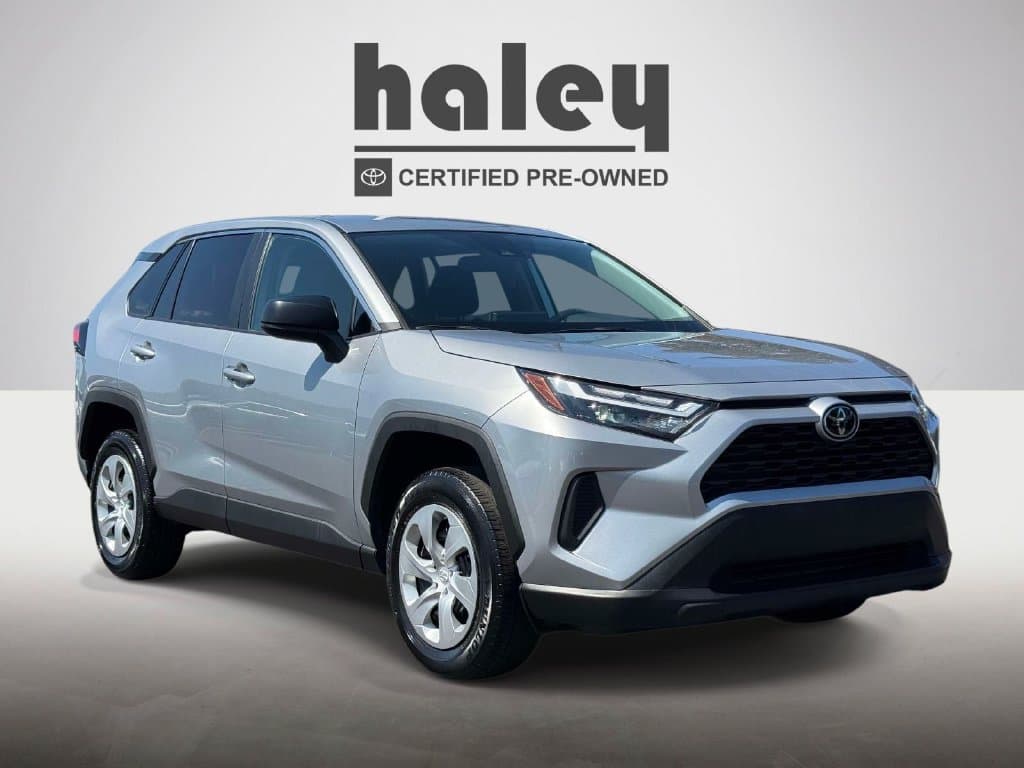 2025 Toyota RAV4 LE — photo 1 of 26