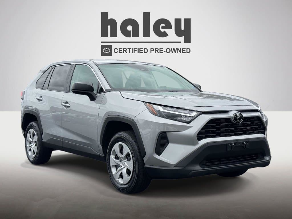 2025 Toyota RAV4 LE — photo 1 of 26