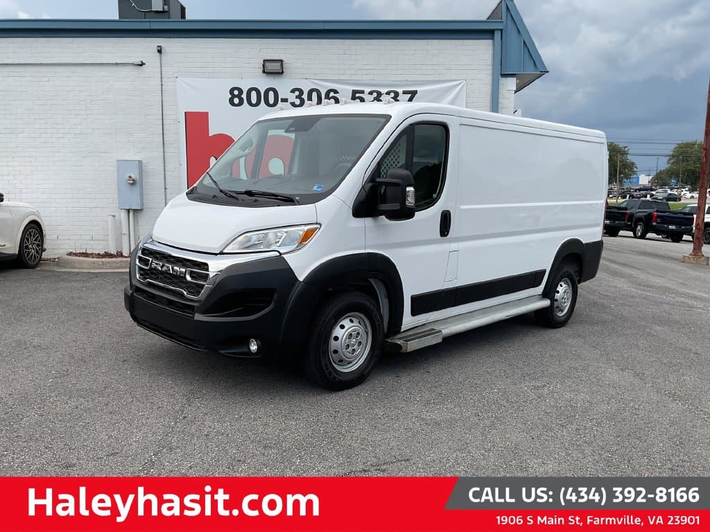 2023 RAM ProMaster Cargo Van Base — photo 1 of 25