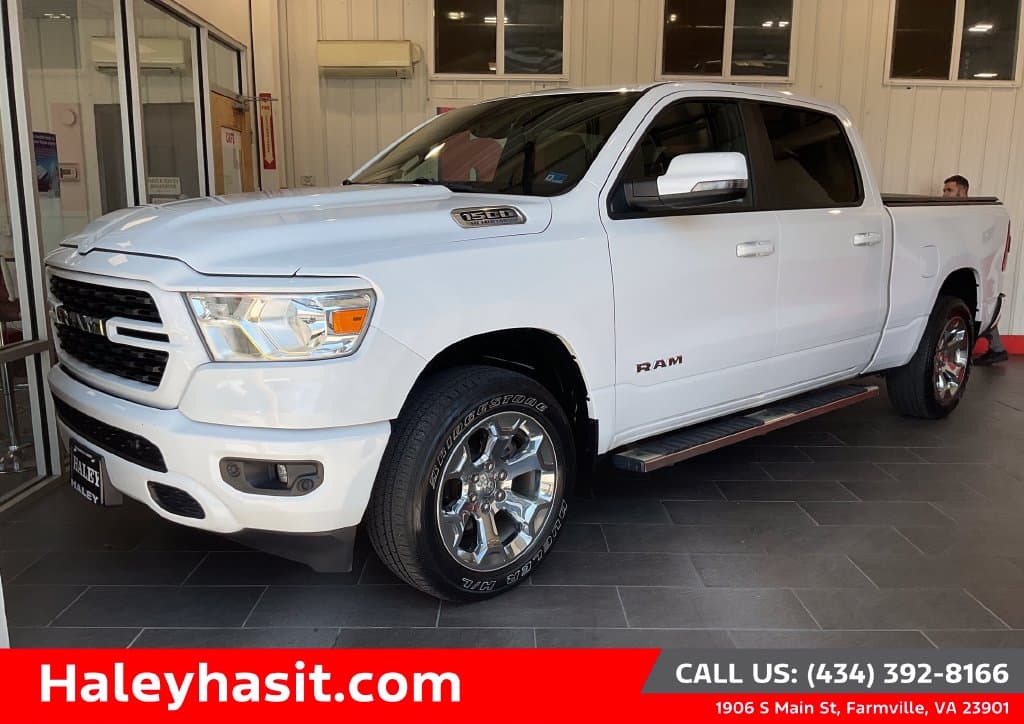 2024 RAM 1500 Base — photo 1 of 32