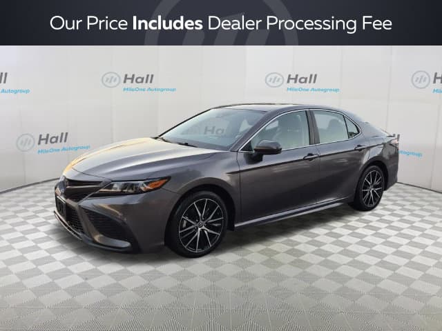 2021 Toyota Camry SE — photo 1 of 25