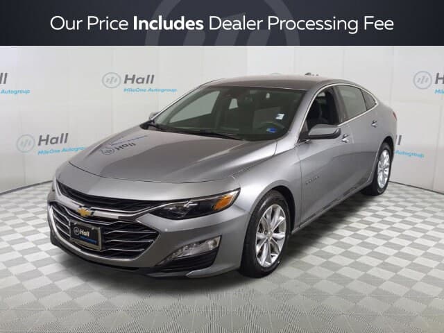 2025 Chevrolet Malibu LT — photo 1 of 30