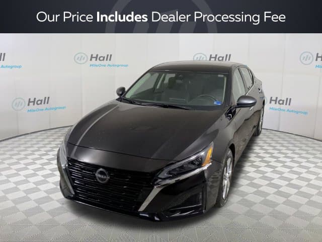 2024 Nissan Altima 2.5 S — photo 1 of 30