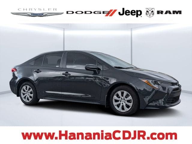 2026 Toyota Corolla LE — photo 1 of 34
