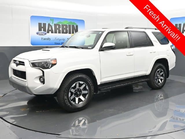 2024 Toyota 4Runner TRD Off Road — photo 1 of 26