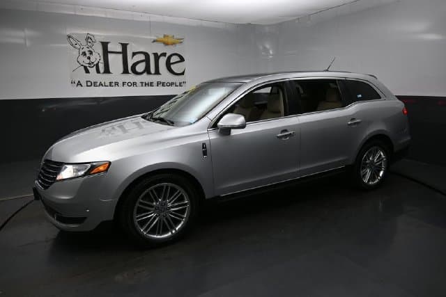 2019 Lincoln MKT Standard — photo 1 of 69