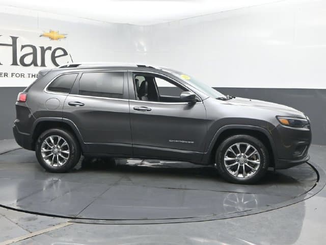2019 Jeep Cherokee Latitude Plus — photo 1 of 64