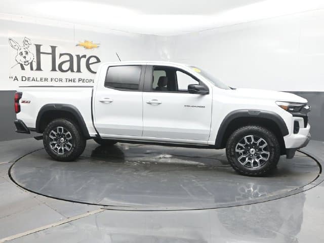 2024 Chevrolet Colorado Base — photo 1 of 63