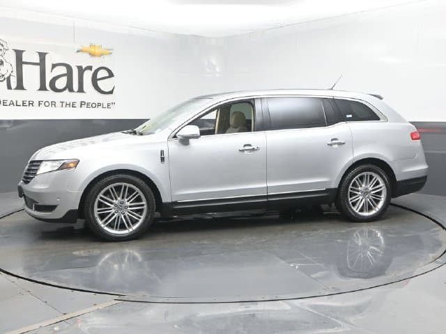 2019 Lincoln MKT Base — photo 1 of 69