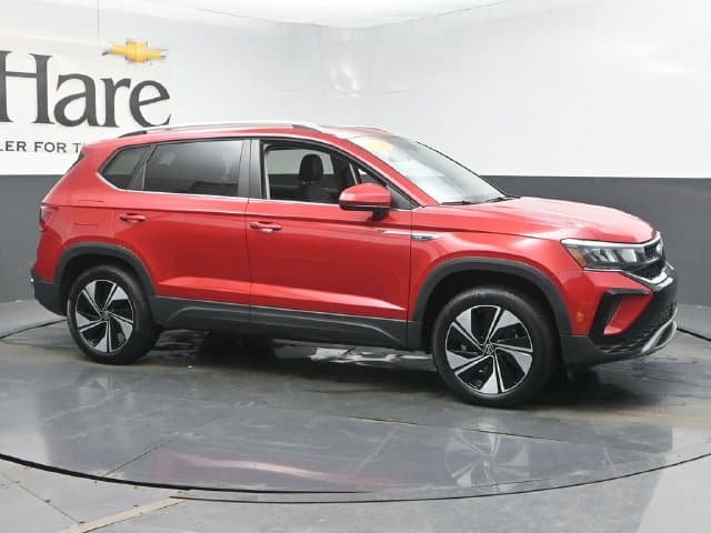 2024 Volkswagen Taos Base — photo 1 of 64