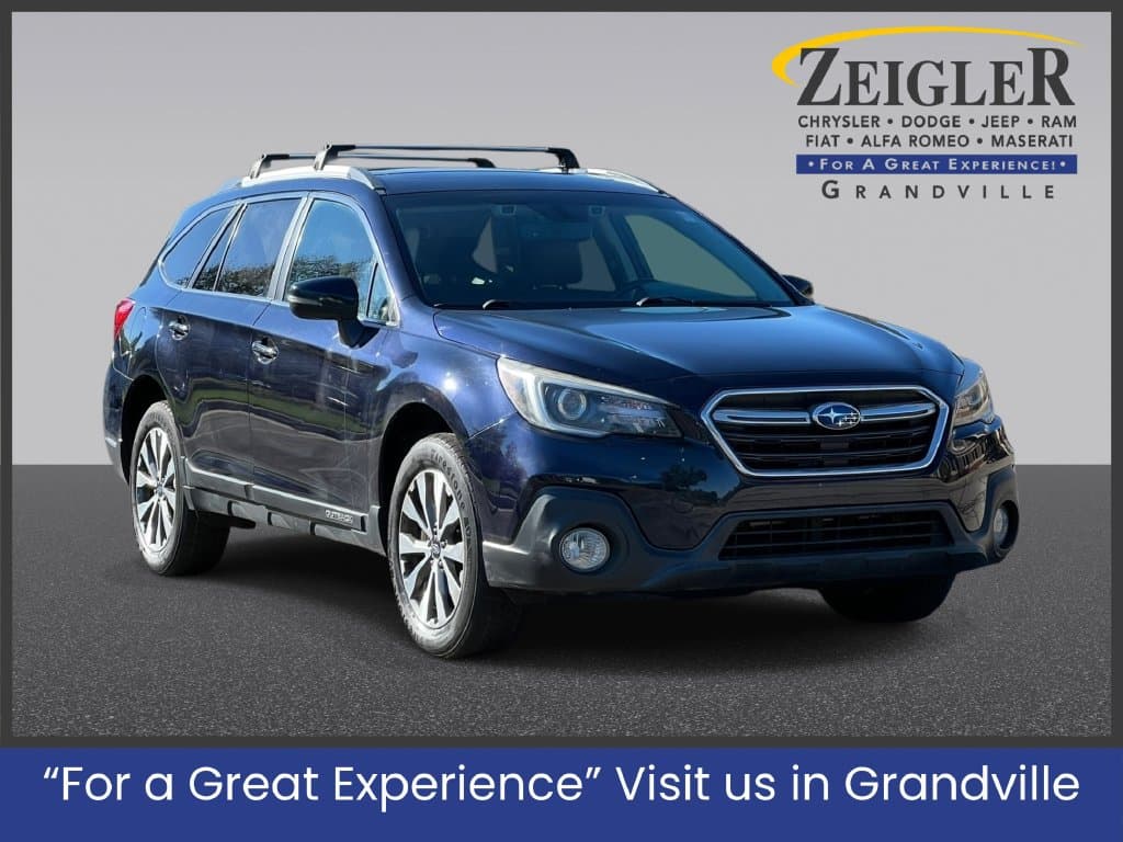 2018 Subaru Outback Base — photo 1 of 44