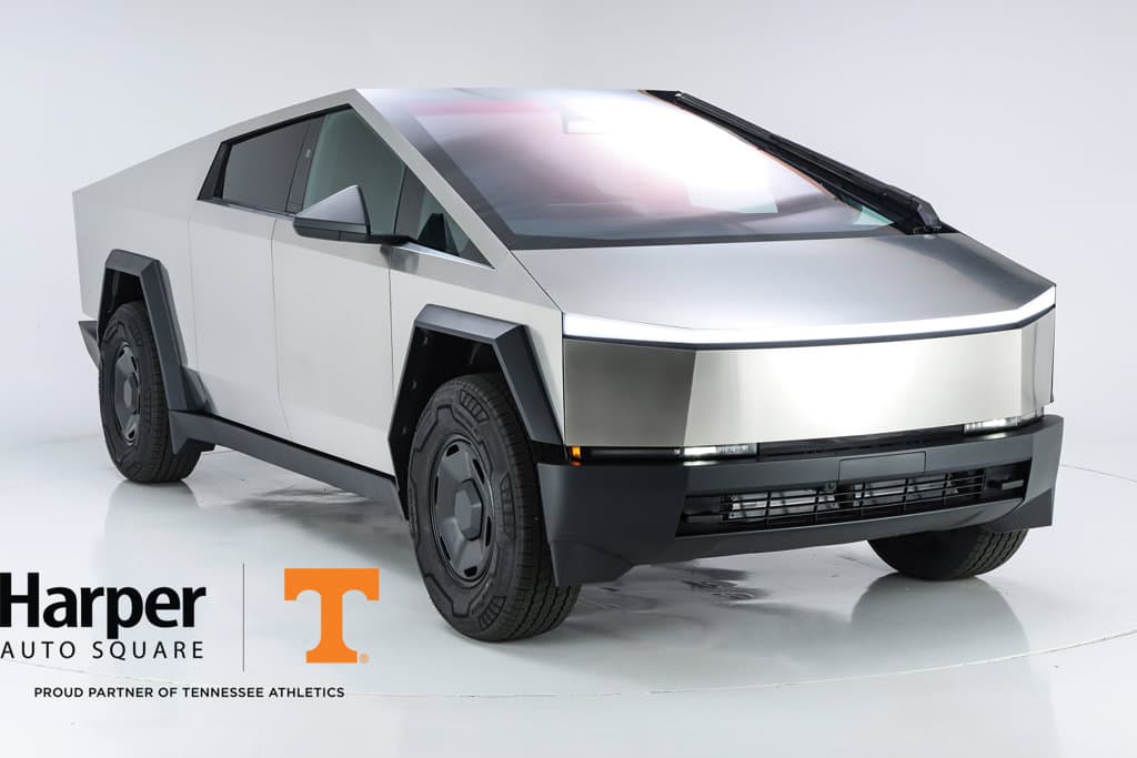 2026 Tesla Cybertruck Base — photo 1 of 78