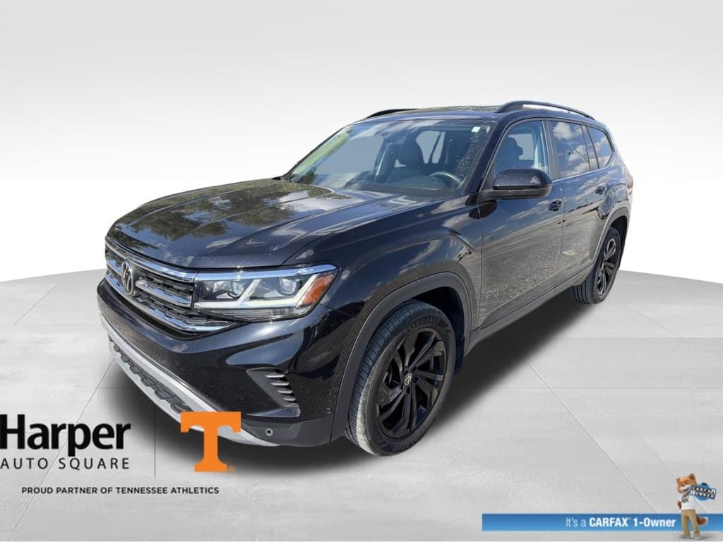 2023 Volkswagen Atlas 3.6L V6 SE w/Technology — photo 1 of 19