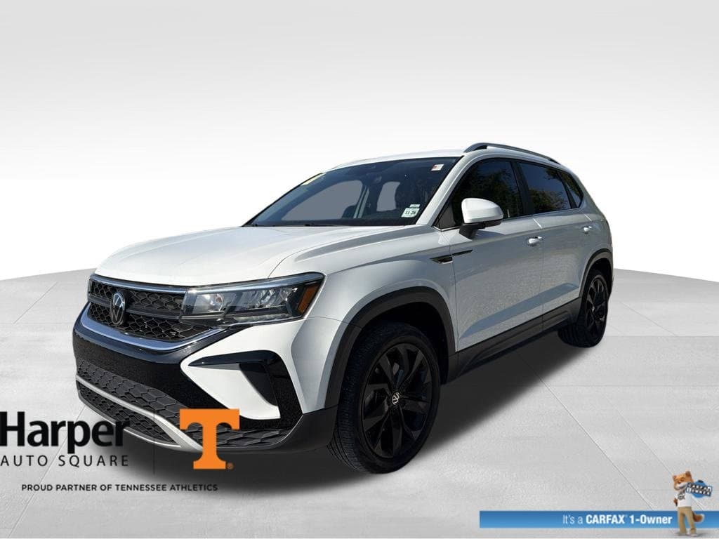2024 Volkswagen Taos Base — photo 1 of 21
