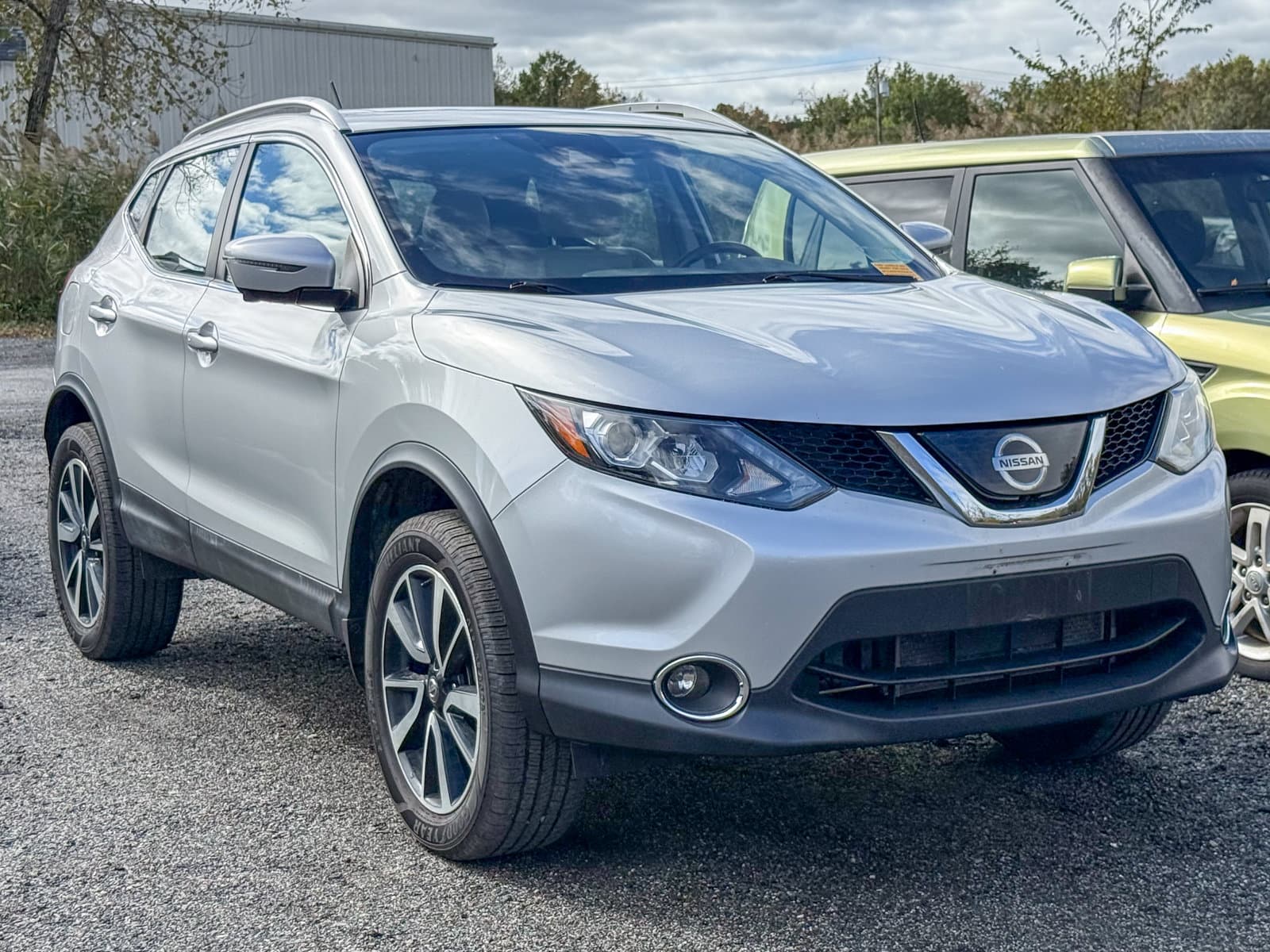 2019 Nissan Rogue Sport SL — photo 1 of 11