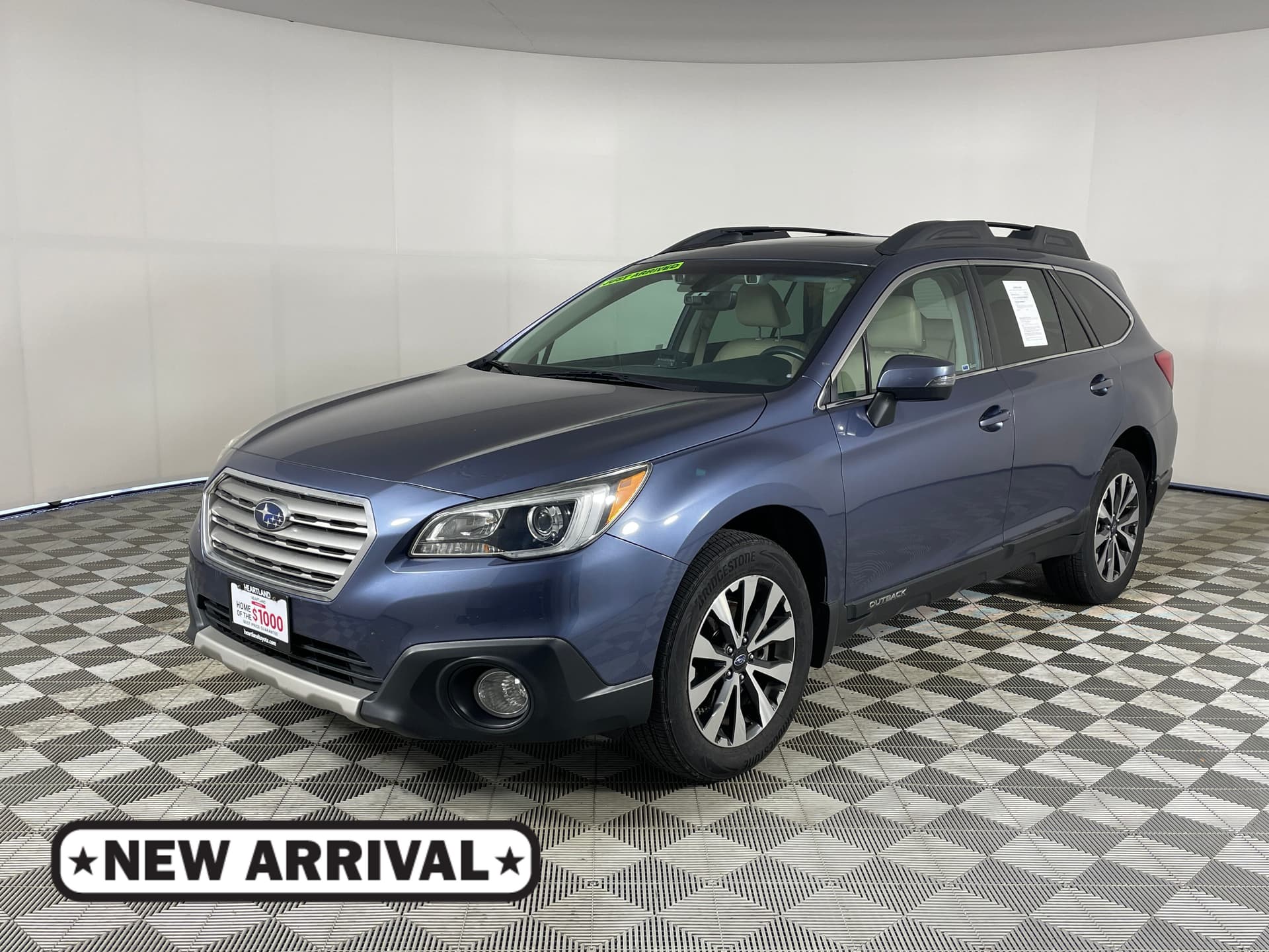 2017 Subaru Outback Base — photo 1 of 19