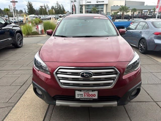 2017 Subaru Outback Limited — photo 1 of 8