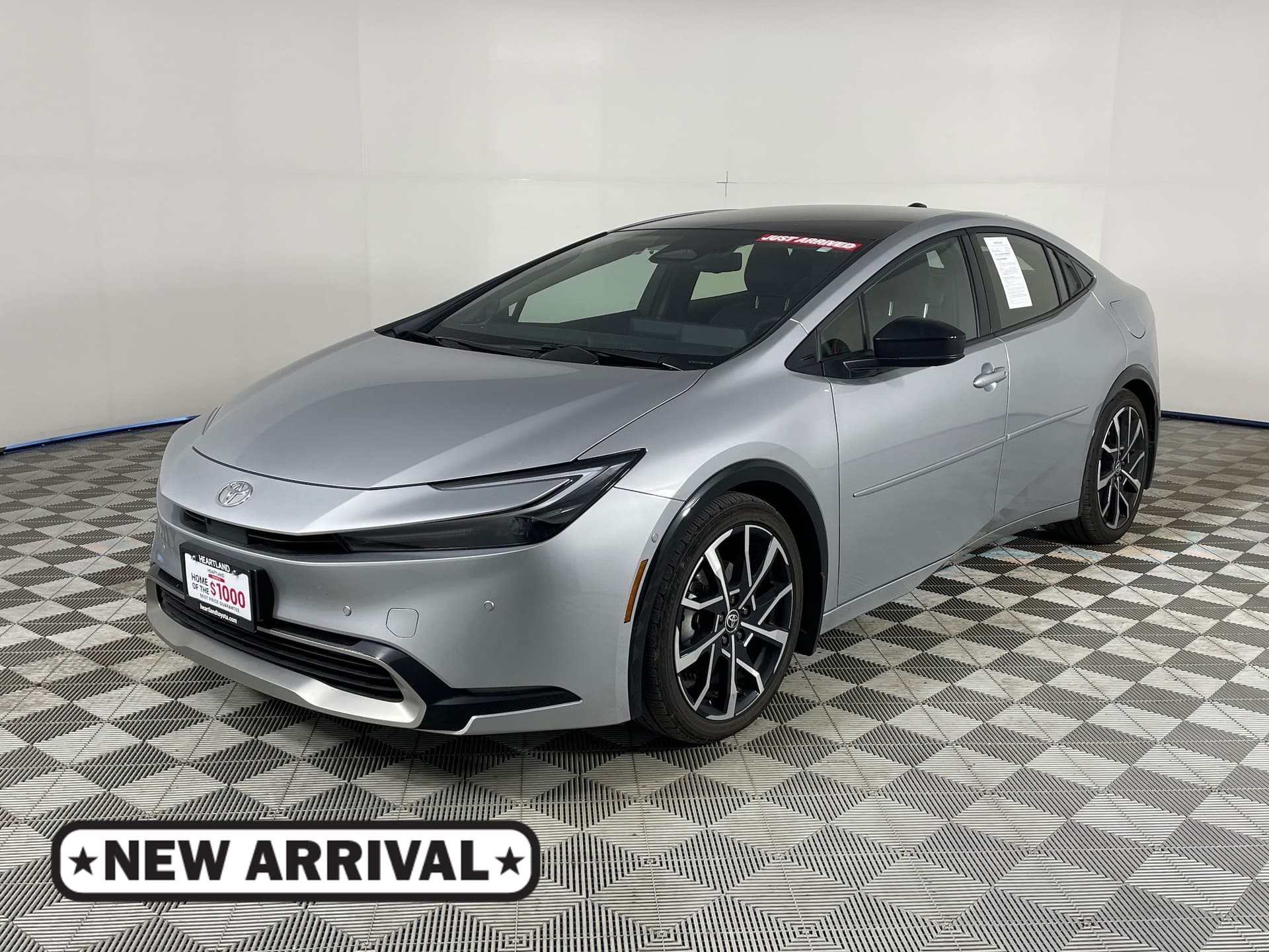 2024 Toyota Prius Prime XSE Premium — photo 1 of 19