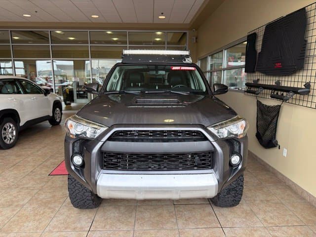 2015 Toyota 4Runner Trail Premium — photo 1 of 8