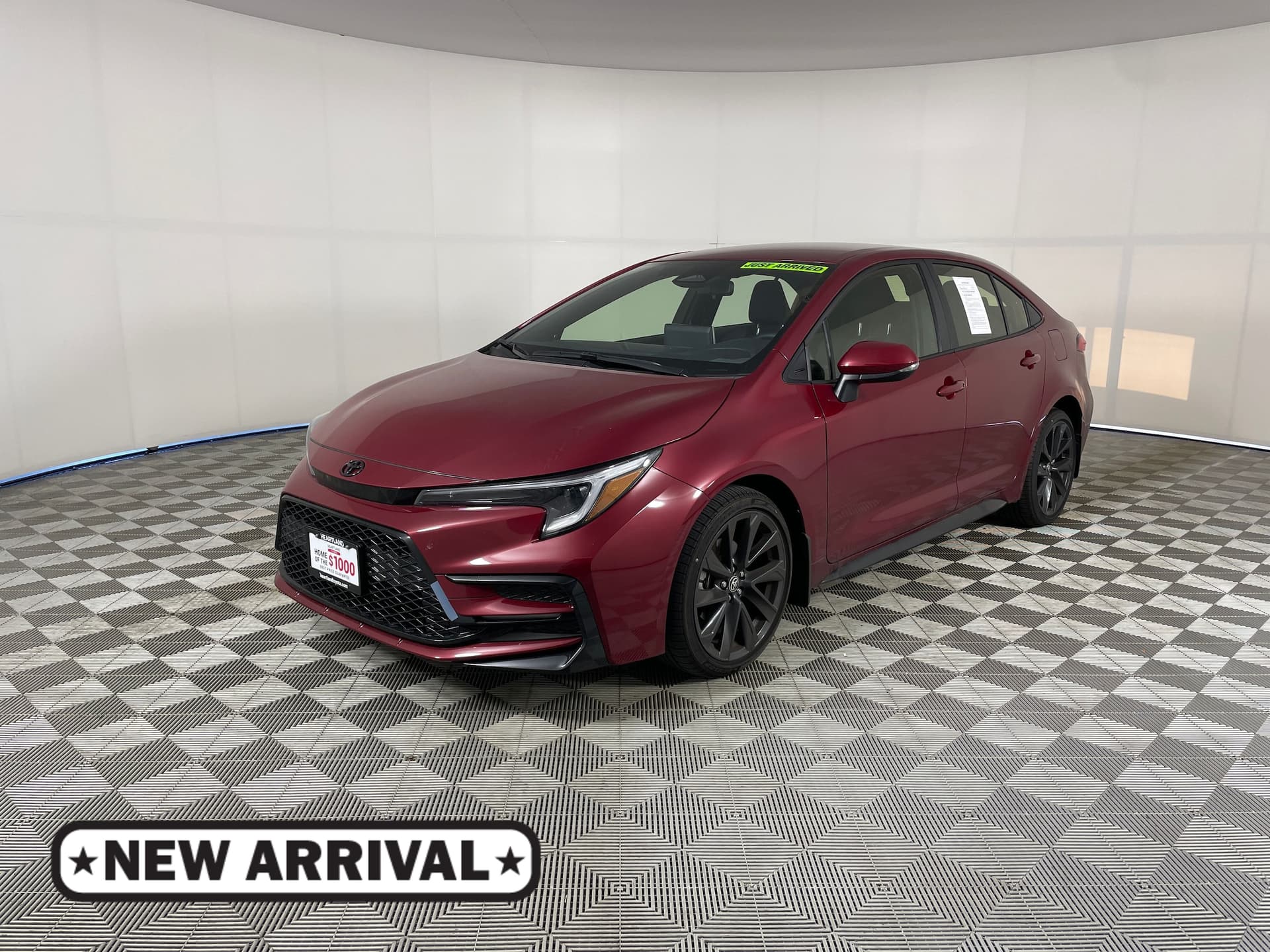 2026 Toyota Corolla SE — photo 1 of 18