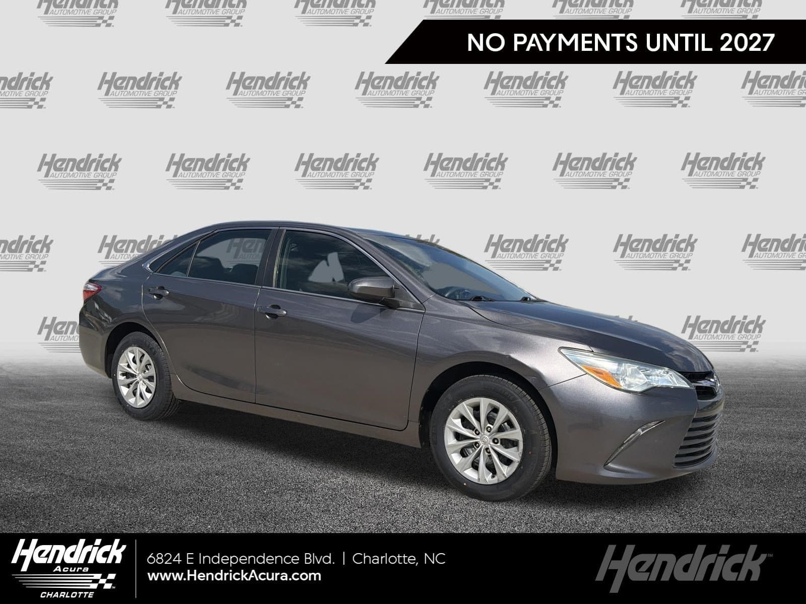 2016 Toyota Camry LE — photo 1 of 35