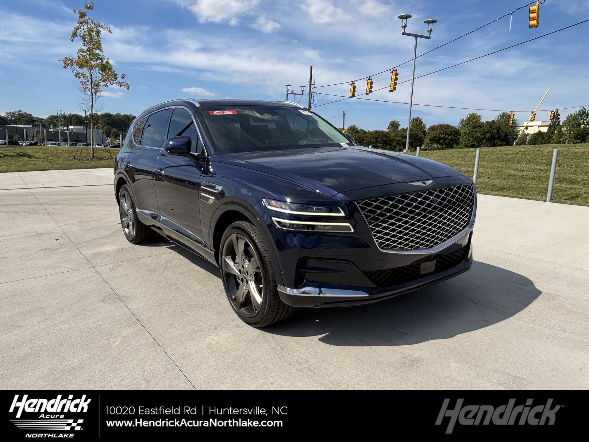 2024 Genesis GV80 Base — photo 1 of 38