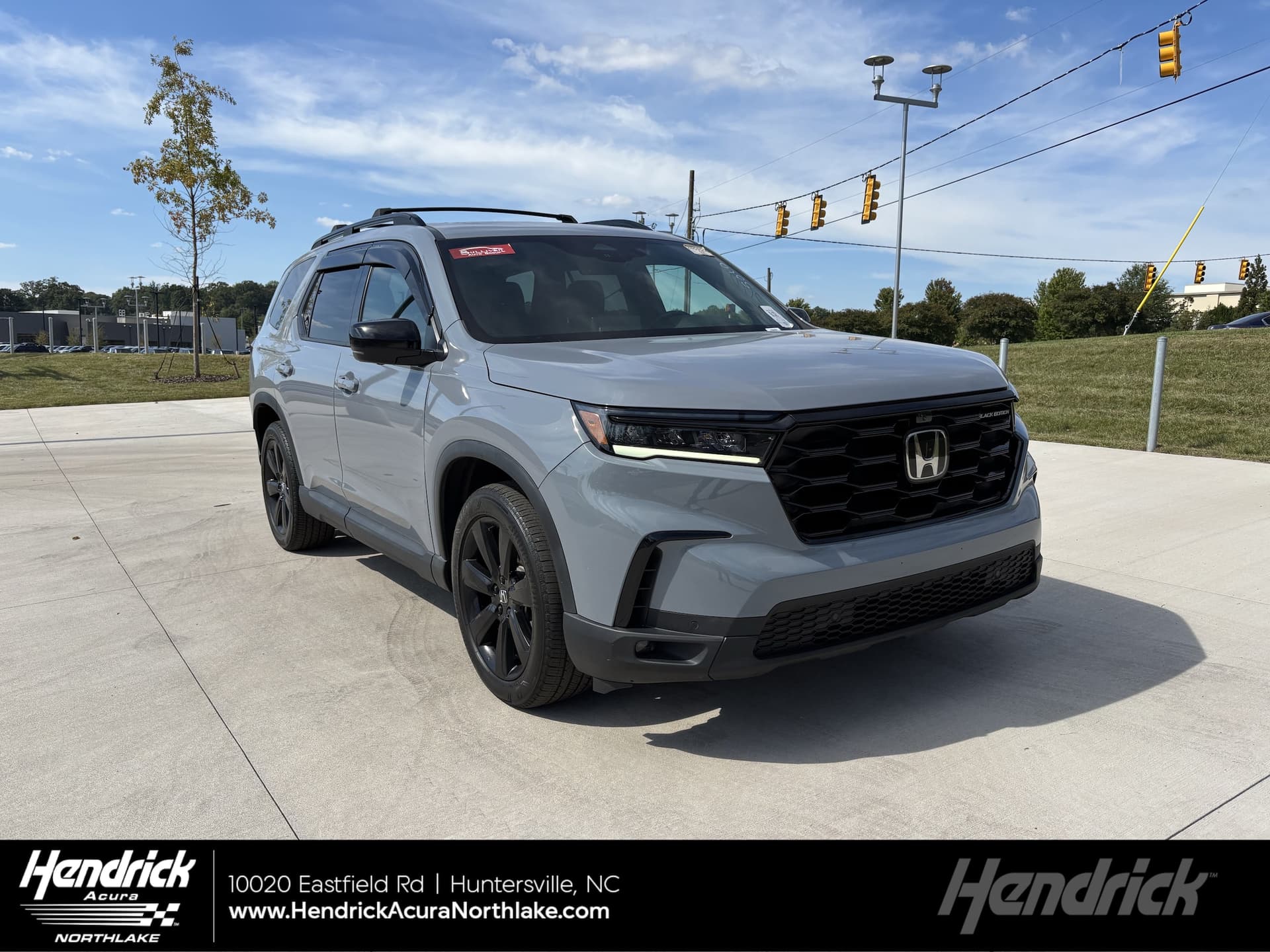 2025 Honda Pilot Black Edition — photo 1 of 38