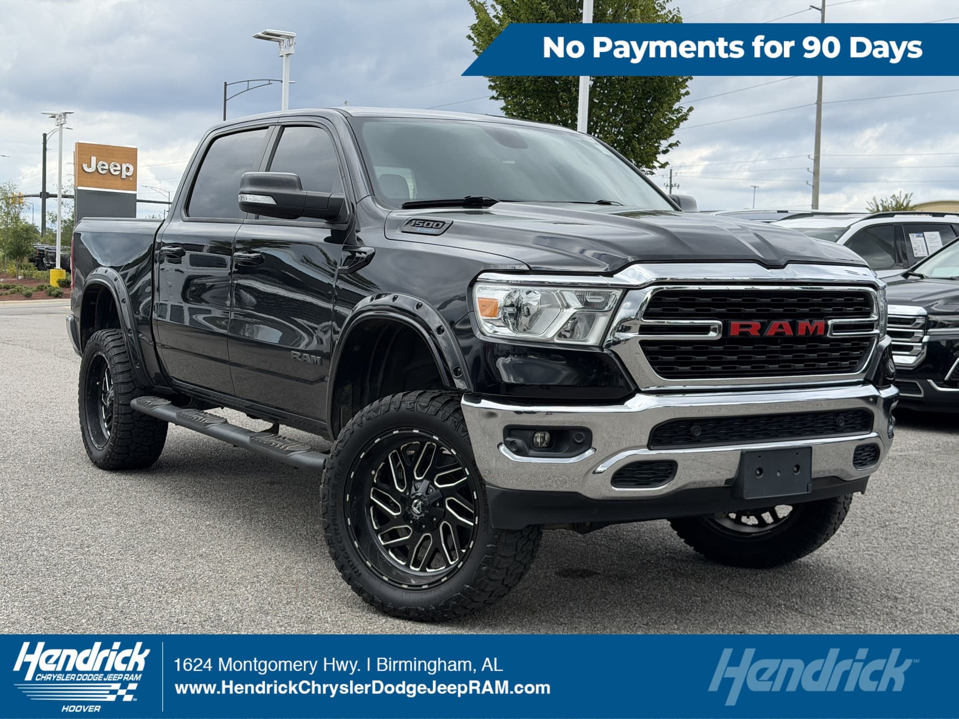 2022 RAM 1500 Big Horn — photo 1 of 17