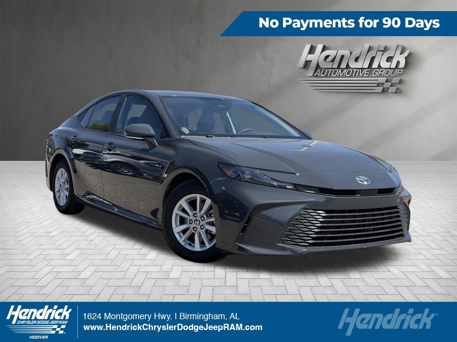2026 Toyota Camry LE — photo 1 of 17