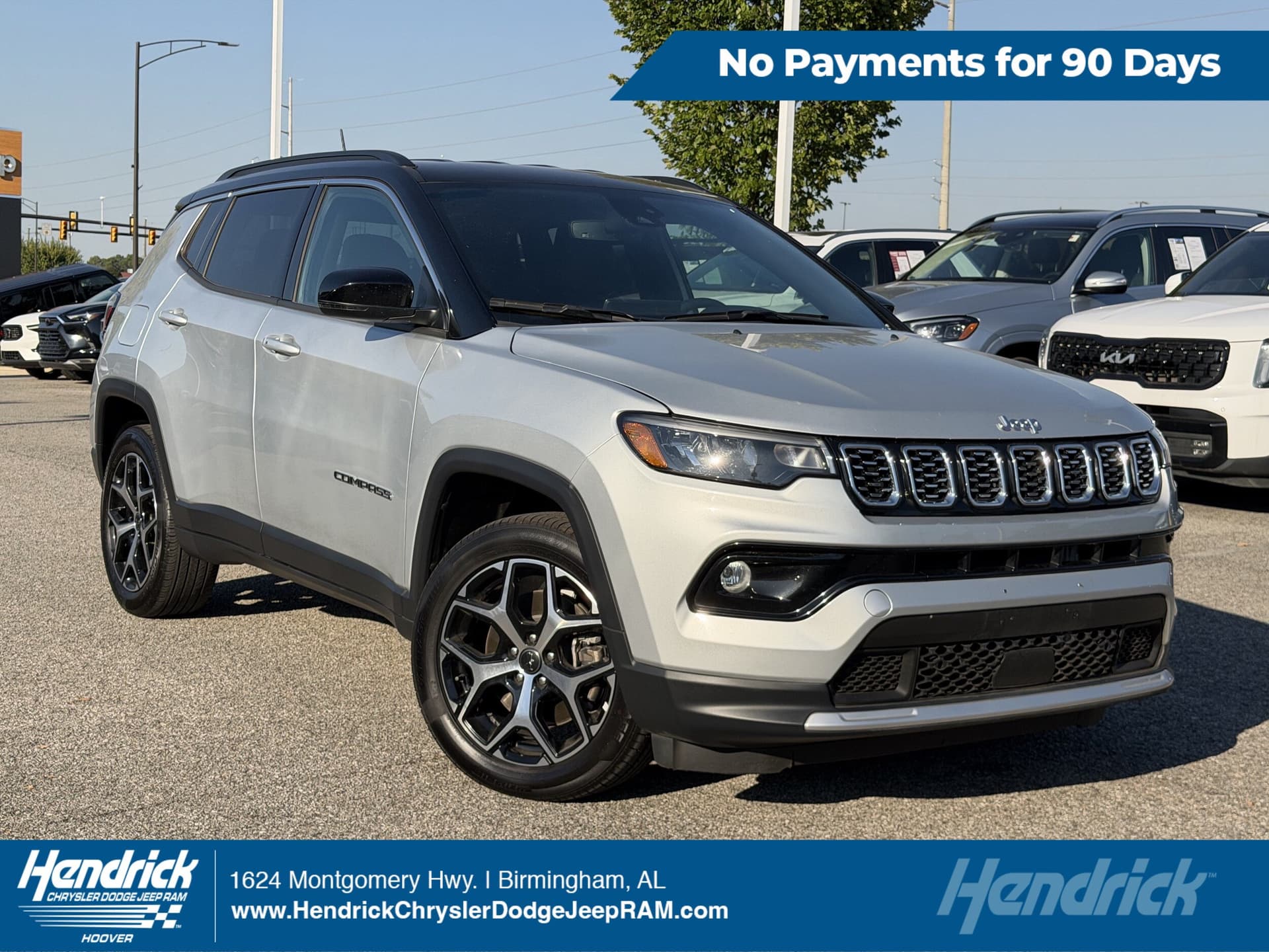 2025 Jeep Compass Limited — photo 1 of 17