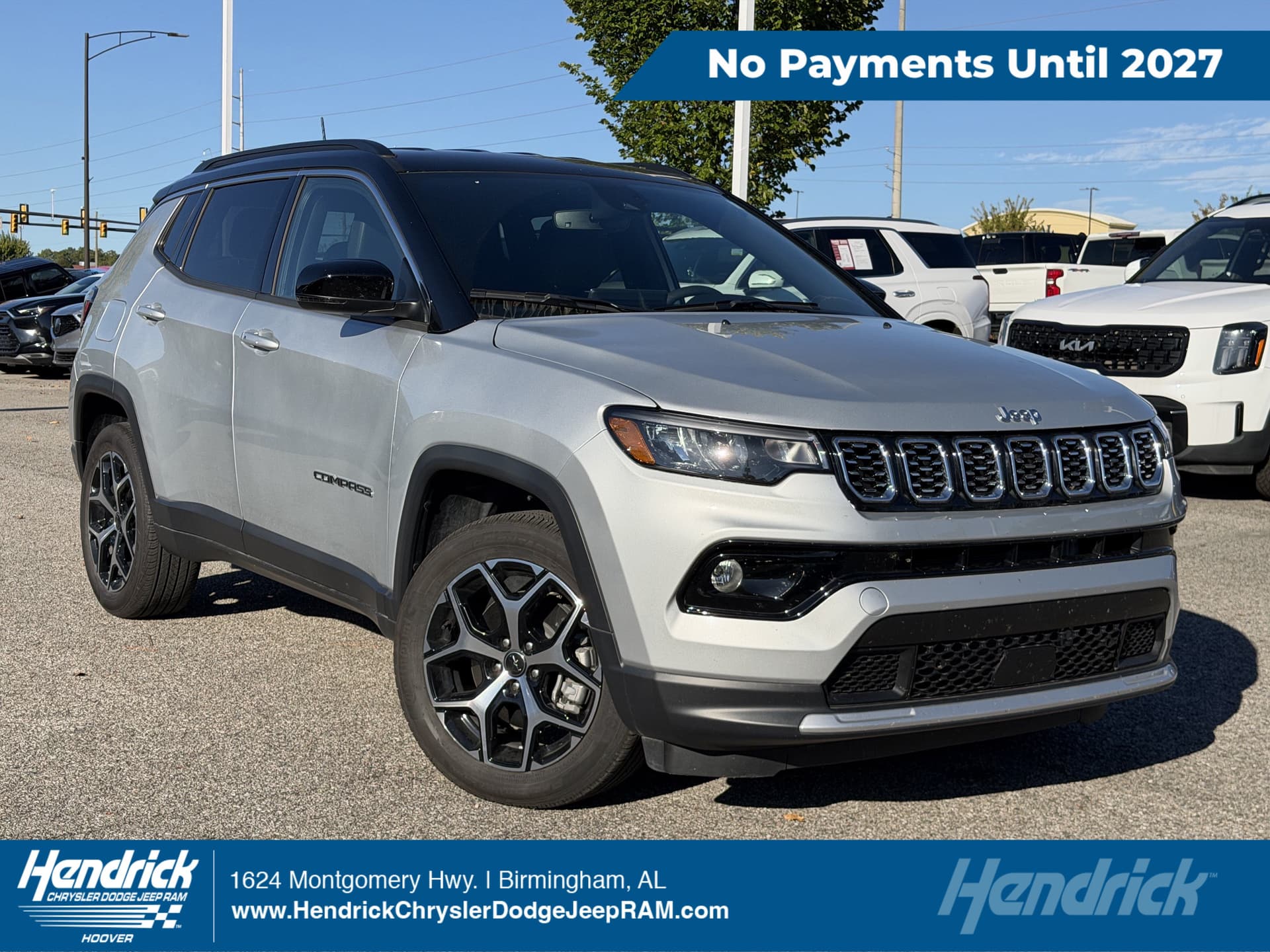 2025 Jeep Compass Limited — photo 1 of 17