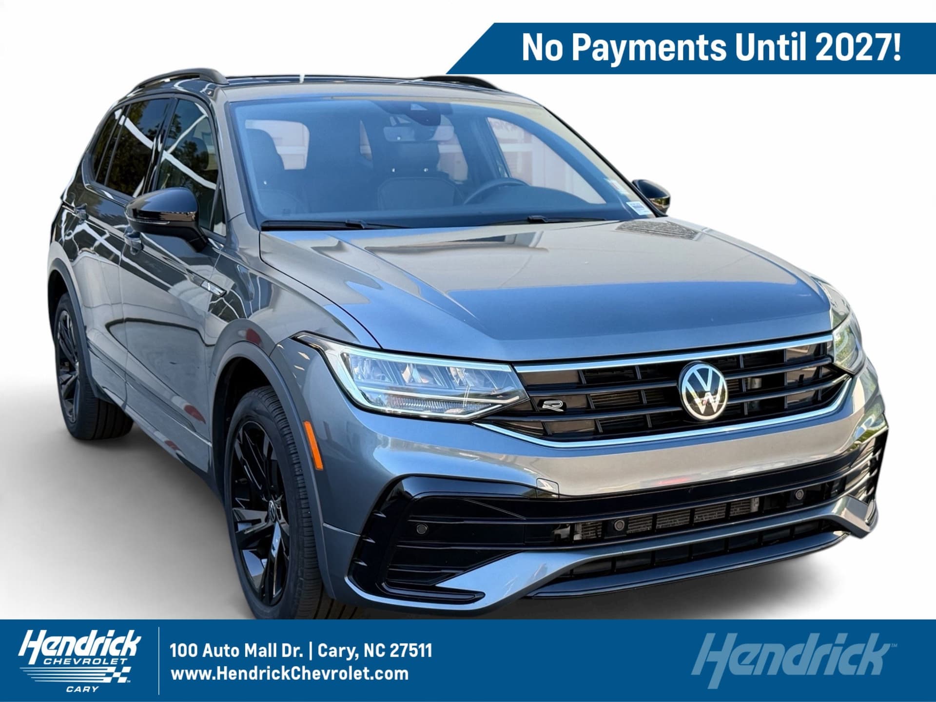 2024 Volkswagen Tiguan SE R-Line Black — photo 1 of 36