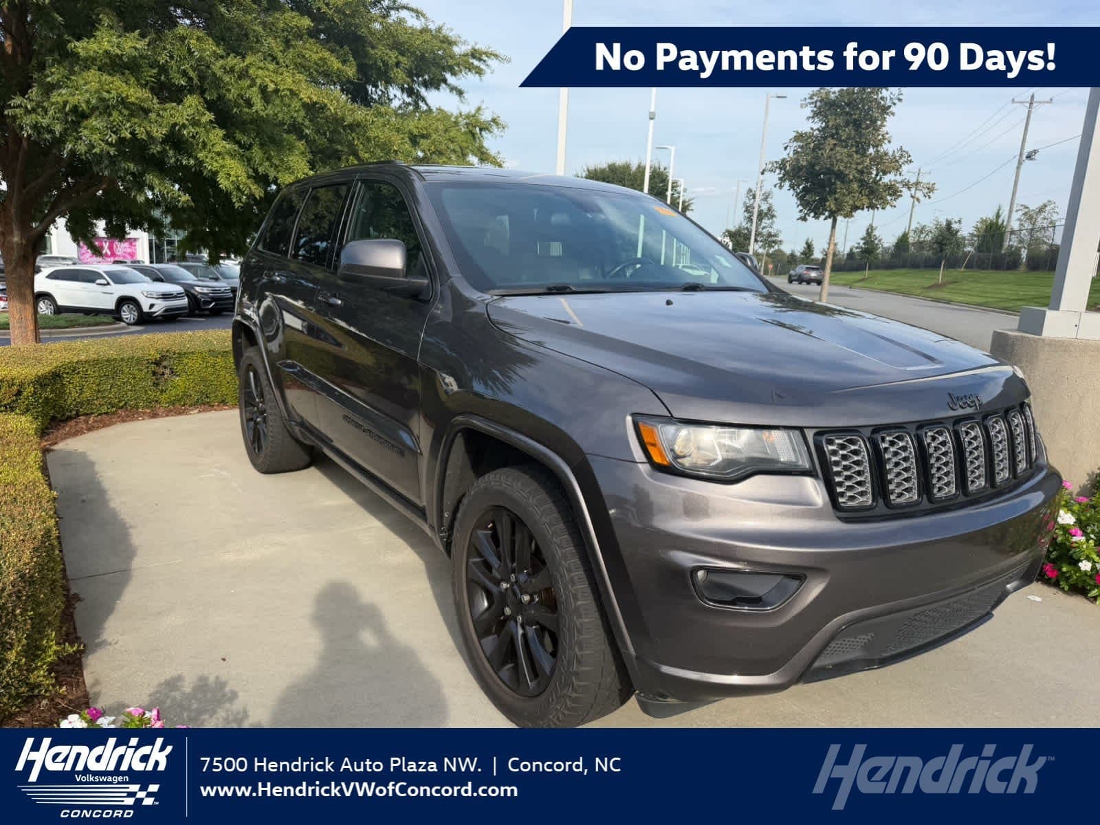 2021 Jeep Grand Cherokee L Laredo — photo 1 of 16