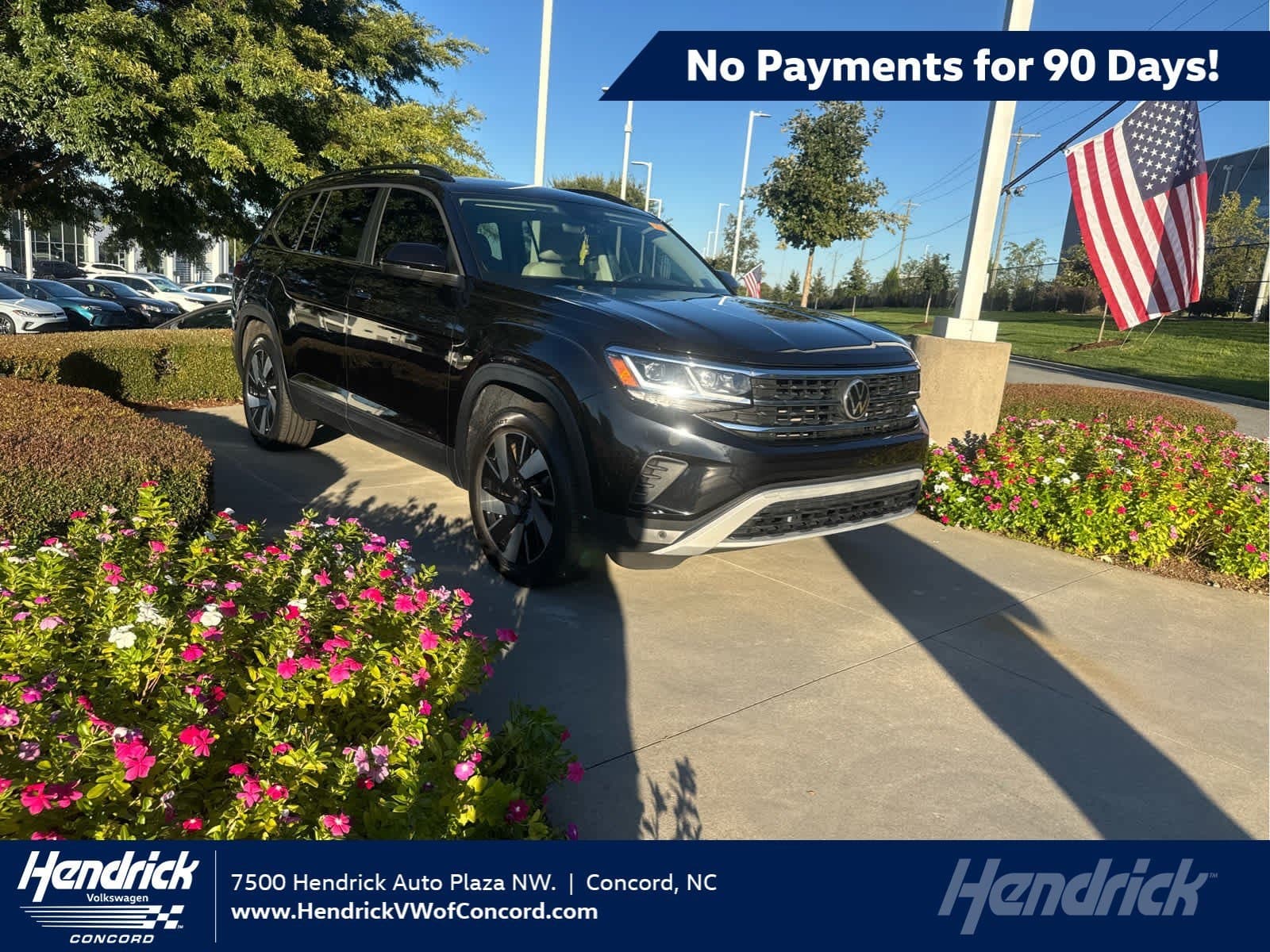 2022 Volkswagen Atlas 3.6L V6 SE w/Technology — photo 1 of 17