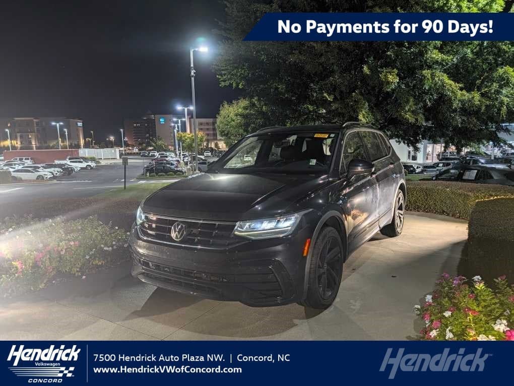 2023 Volkswagen Tiguan Base — photo 1 of 13