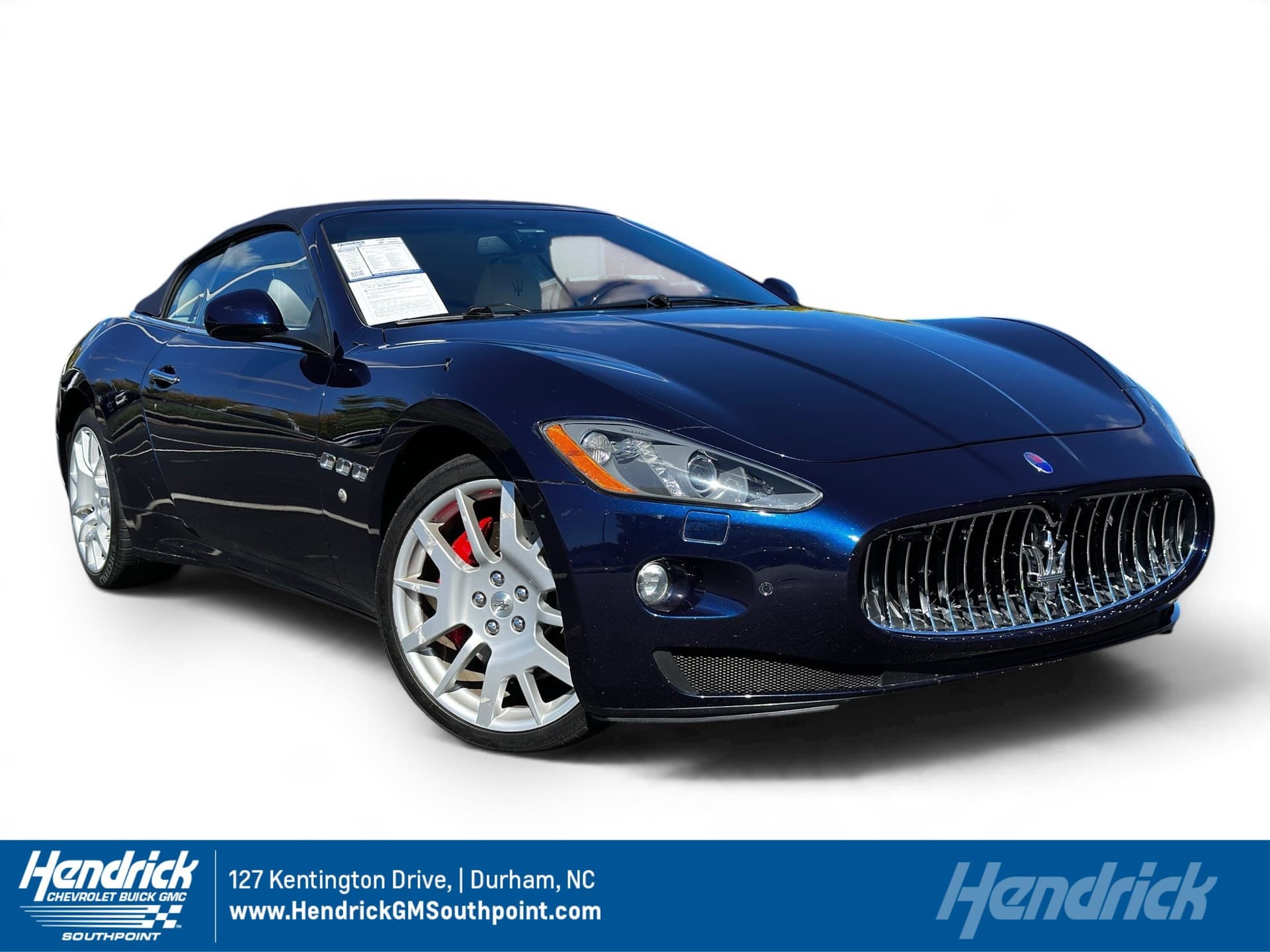 2017 Maserati GranTurismo Convertible Base — photo 1 of 37