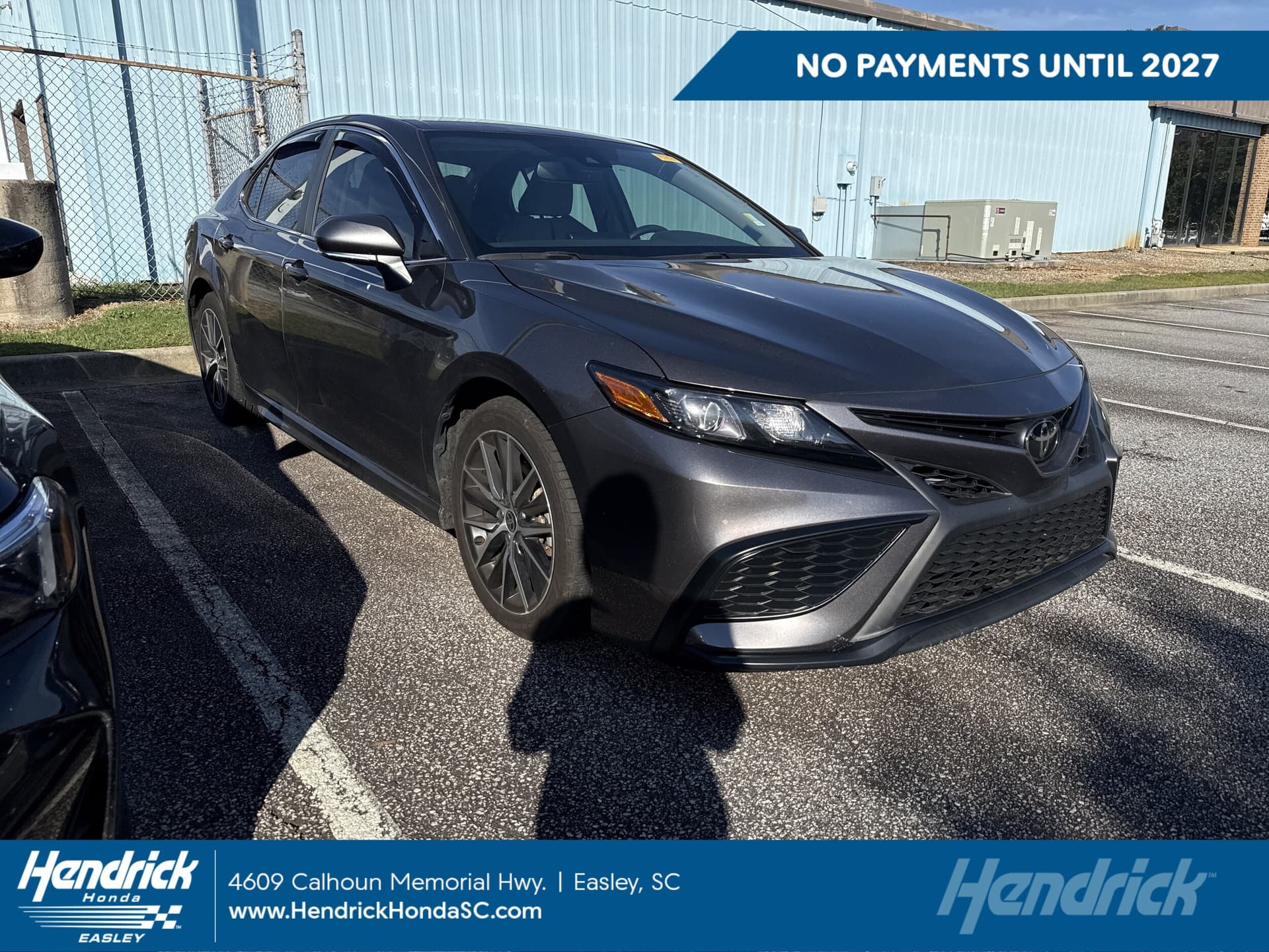 2023 Toyota Camry SE — photo 1 of 12