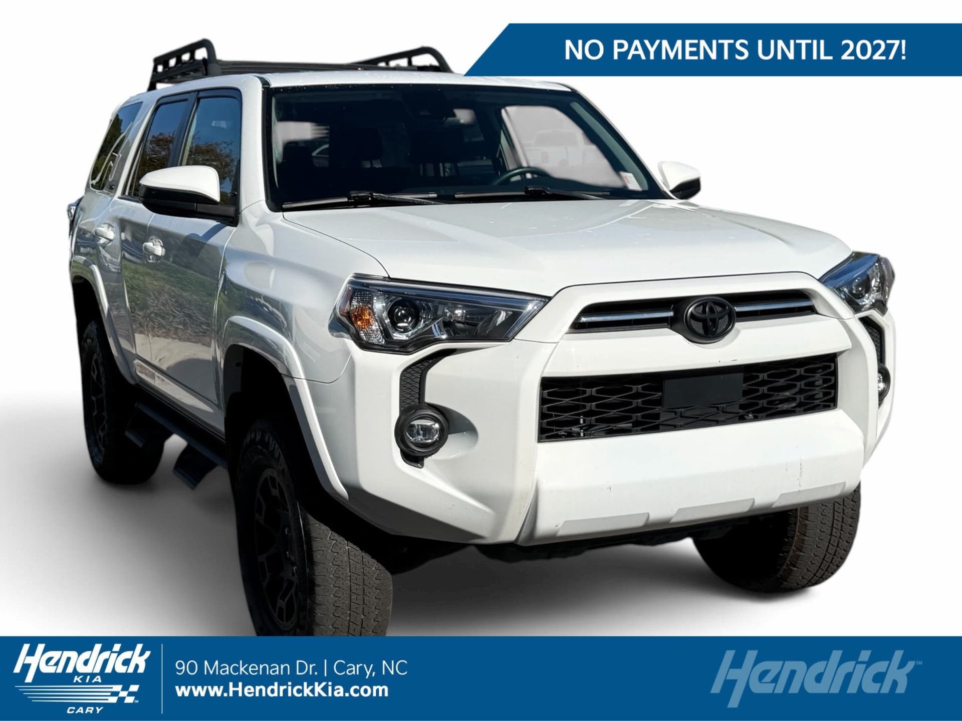 2022 Toyota 4Runner SR5 — photo 1 of 36
