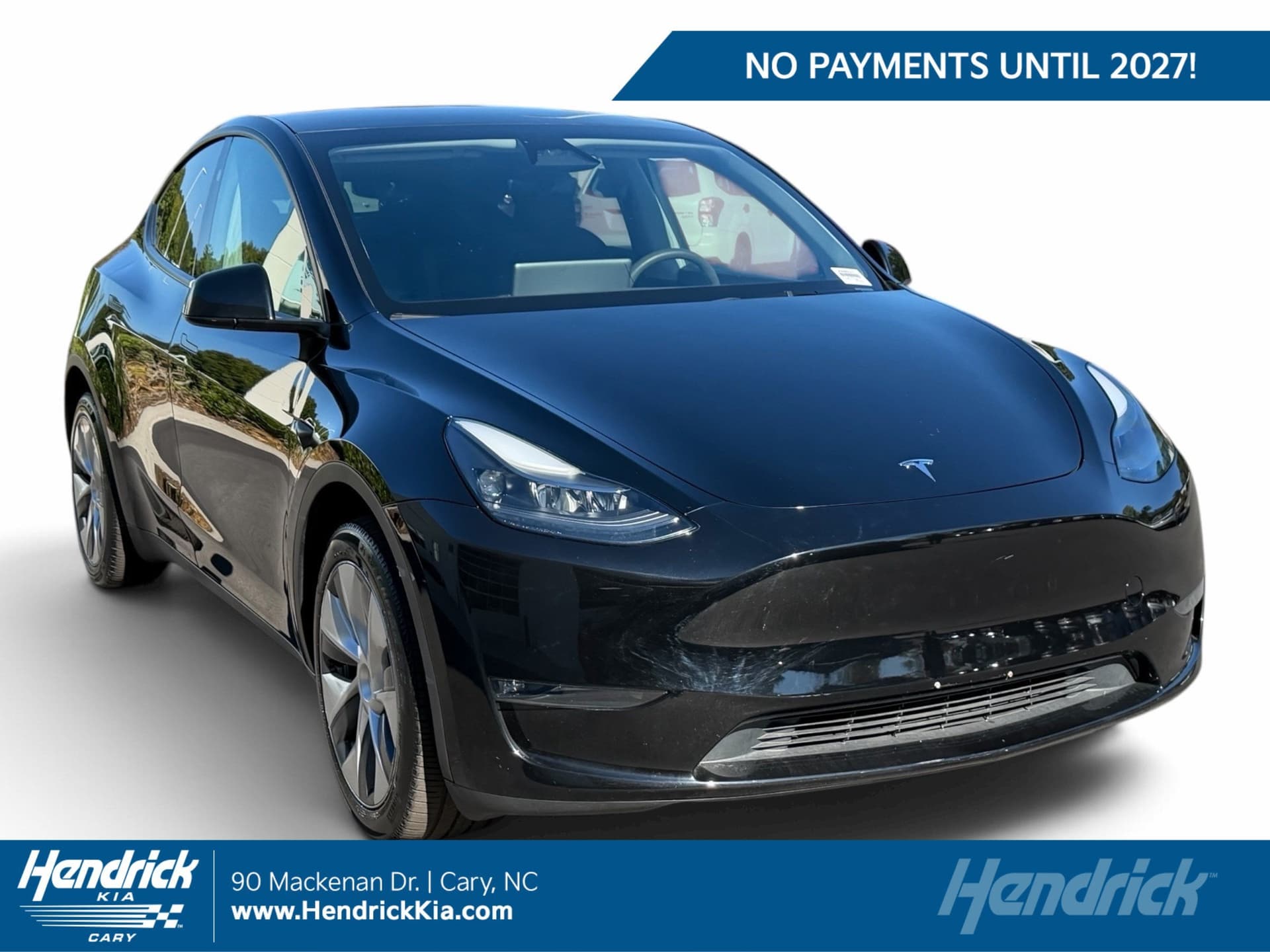 2024 Tesla Model Y Long Range — photo 1 of 36