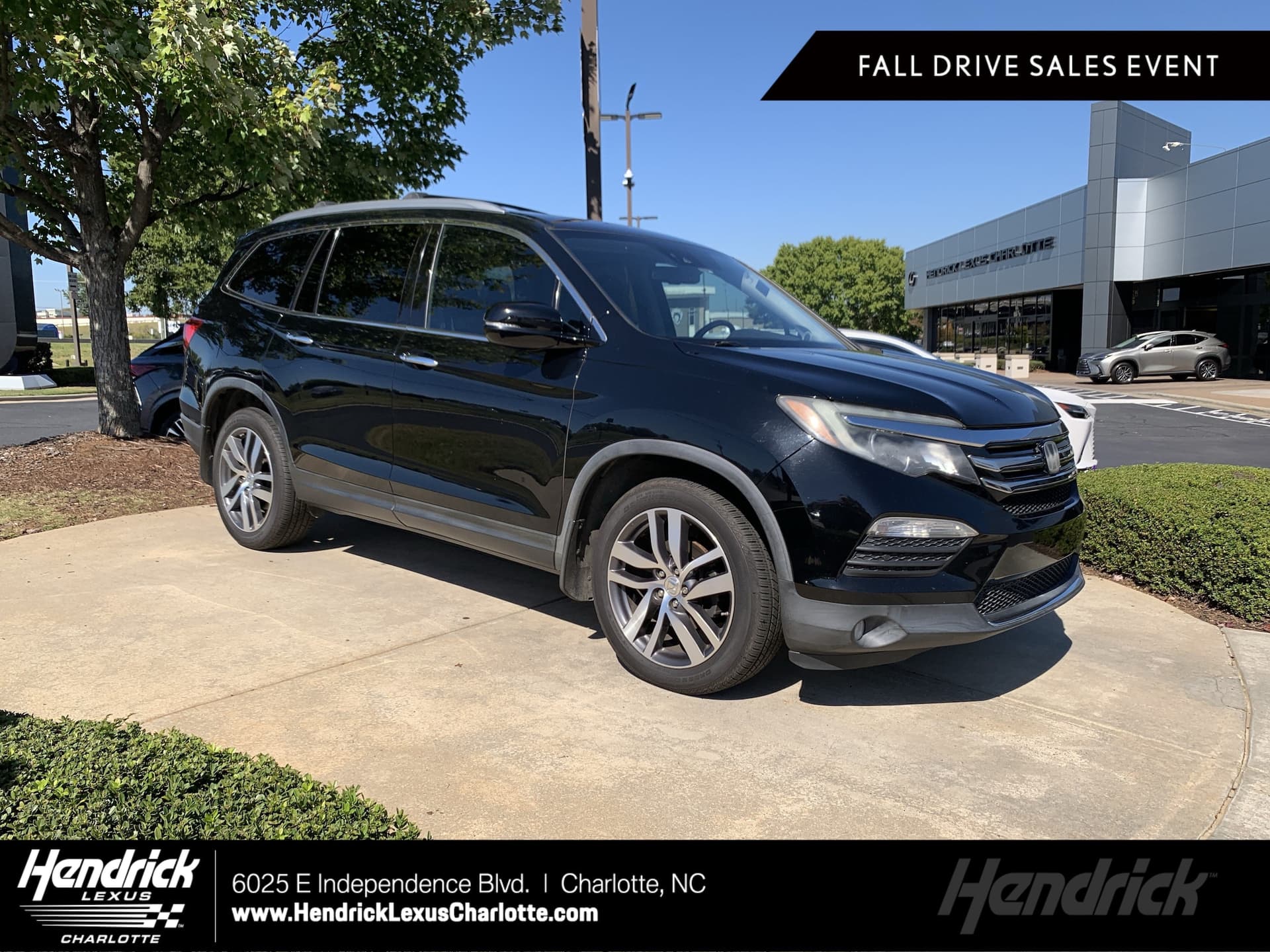 2016 Honda Pilot Elite — photo 1 of 36