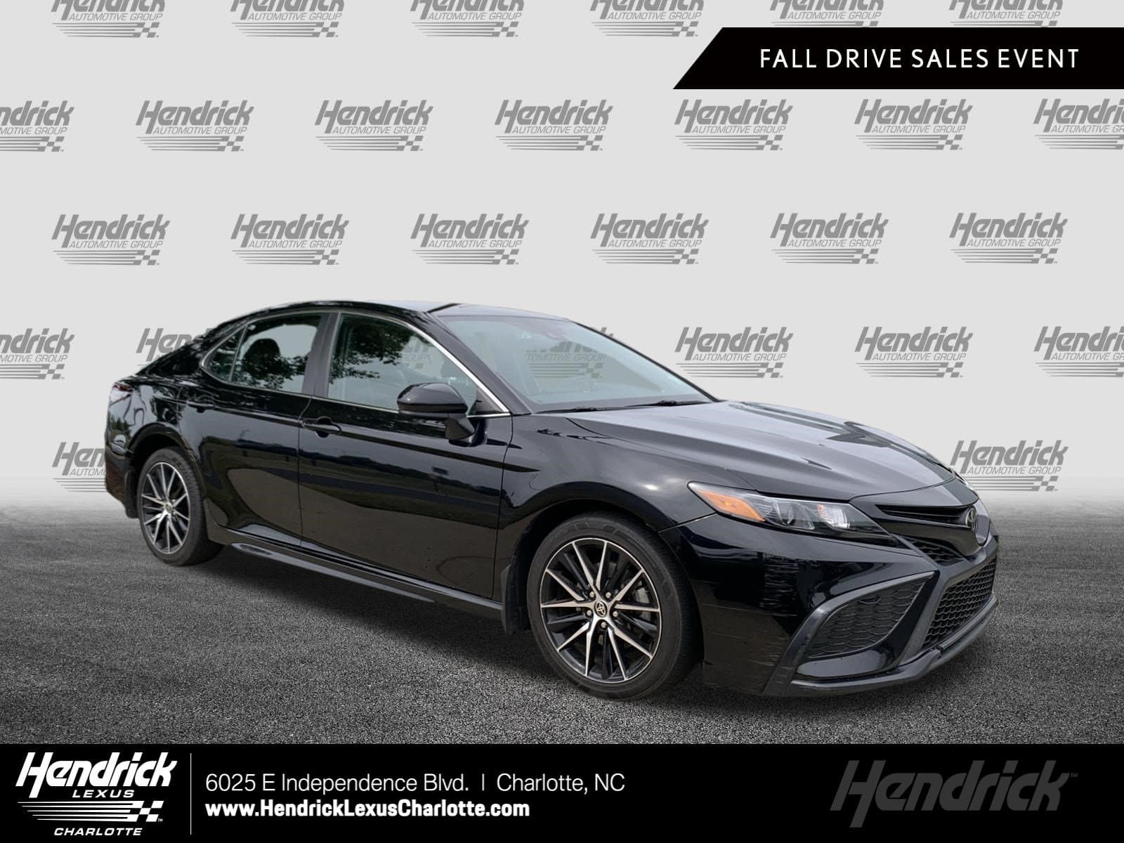 2021 Toyota Camry SE — photo 1 of 36