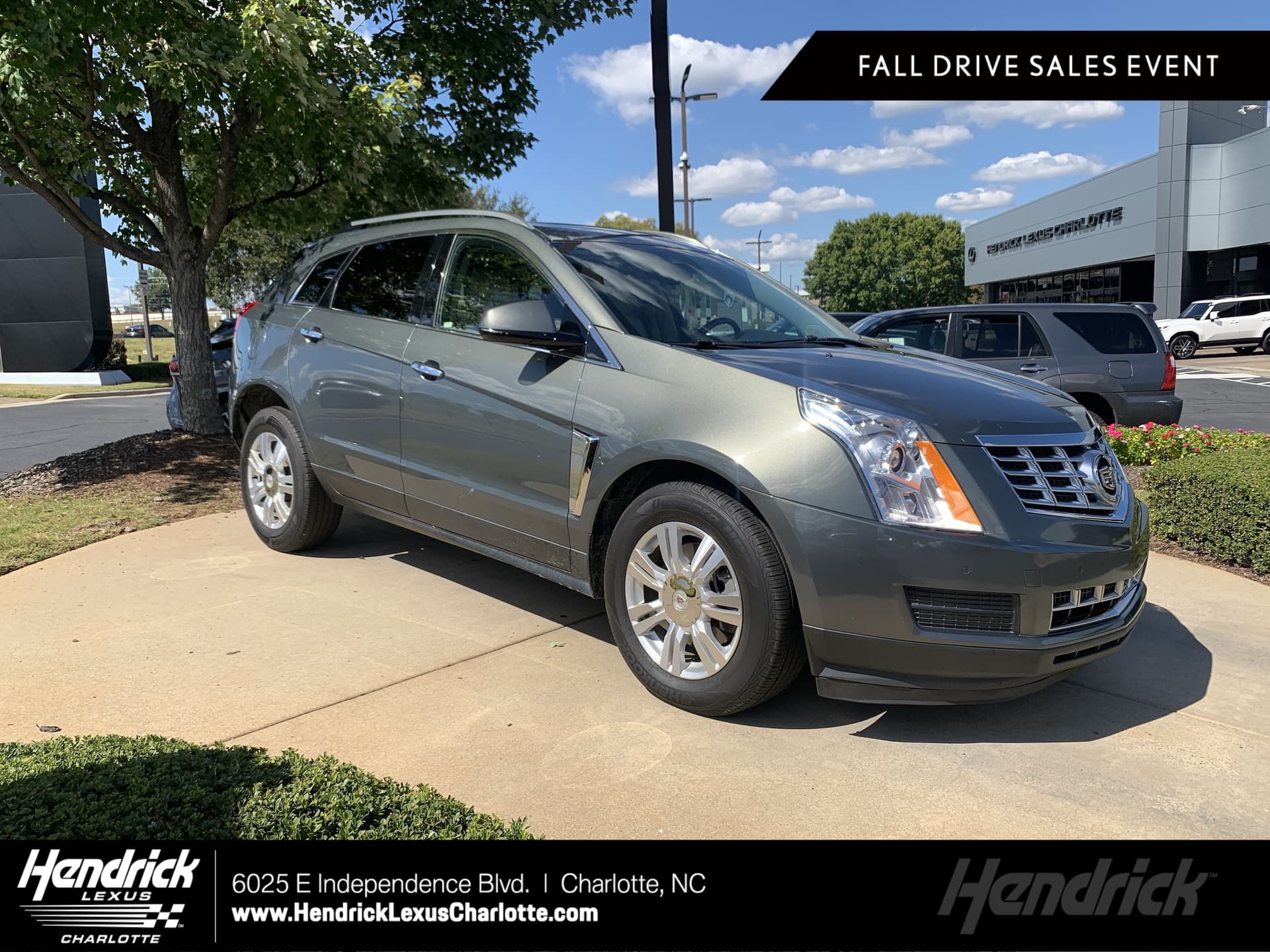 2013 Cadillac SRX Luxury Collection — photo 1 of 32