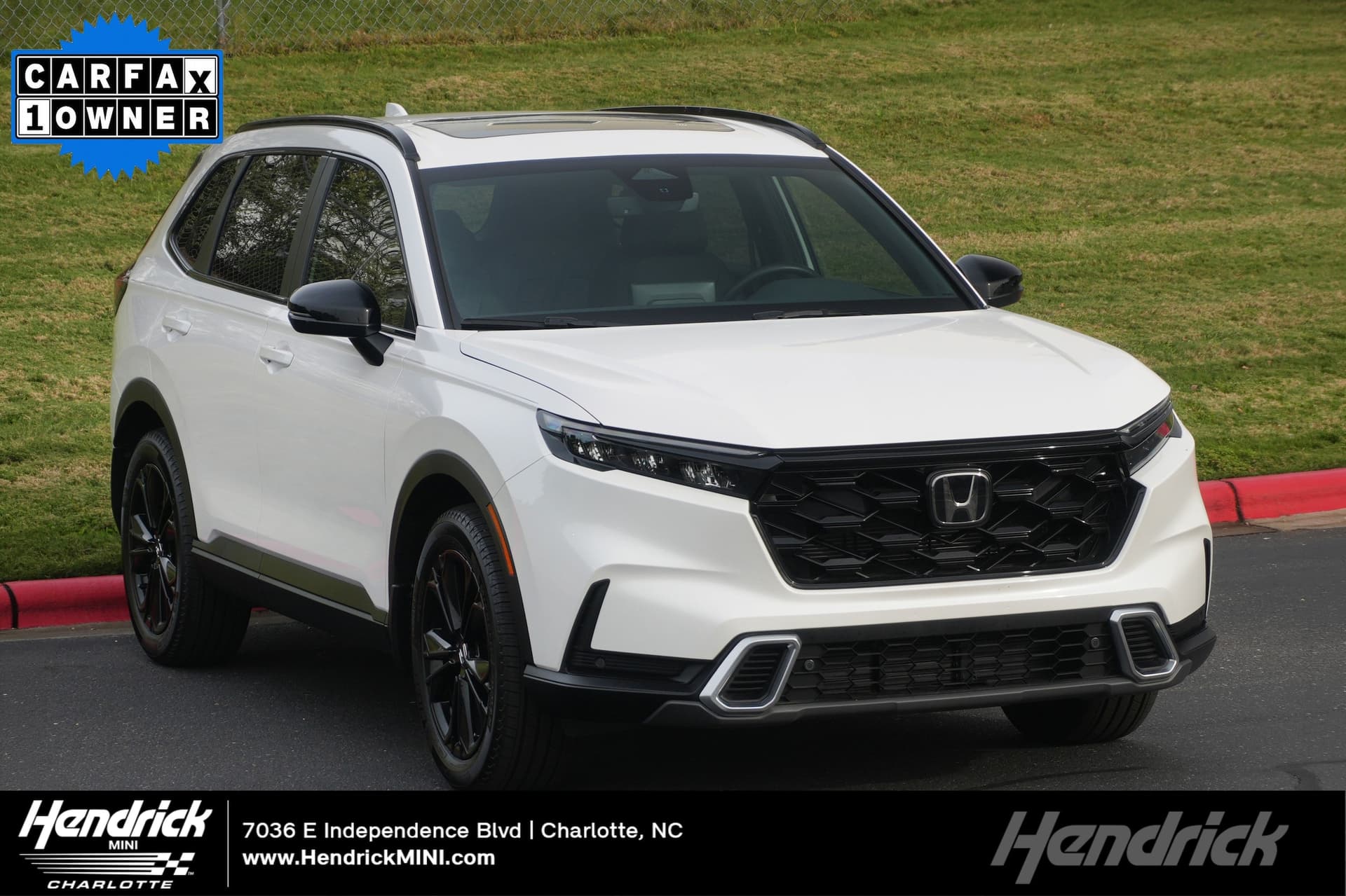2026 Honda CR-V Hybrid Sport Touring — photo 1 of 39