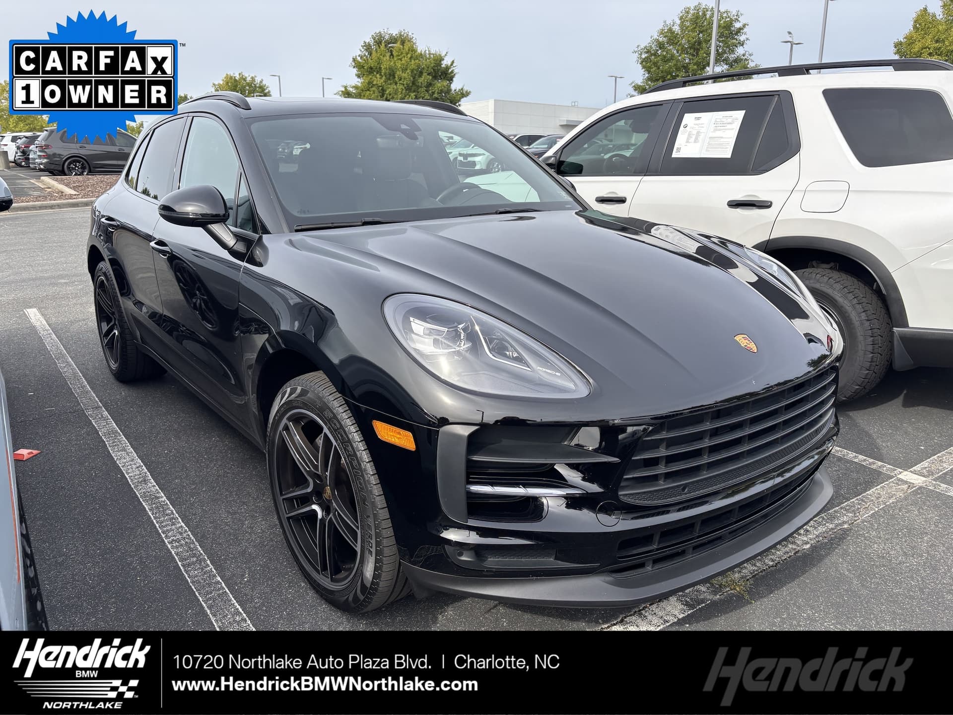 2020 Porsche Macan Base — photo 1 of 38