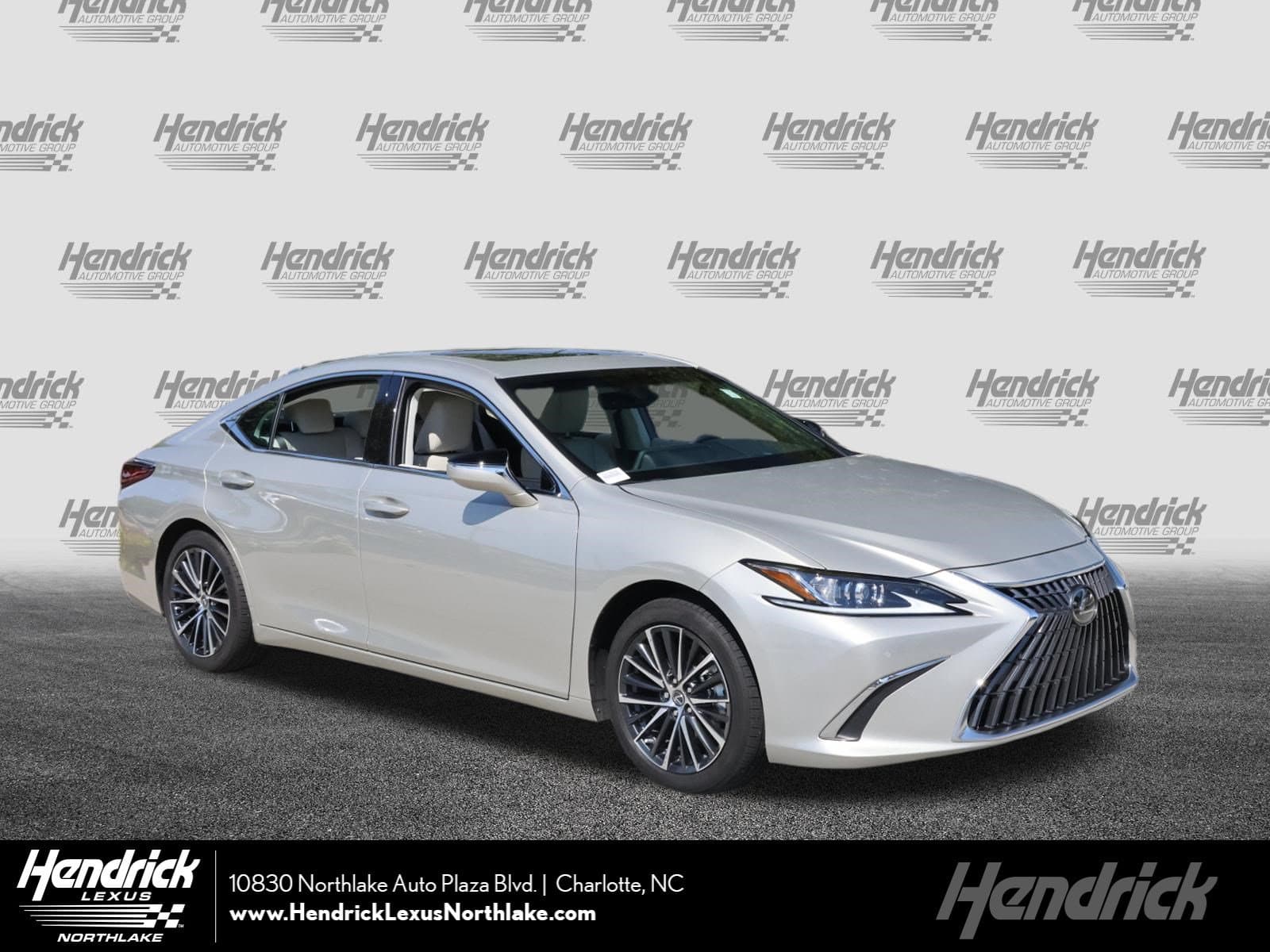 2024 Lexus ES Base — photo 1 of 34